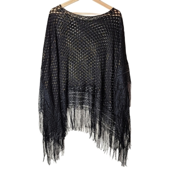 Black yellow knitted ponchos long string - Picture 3 of 7